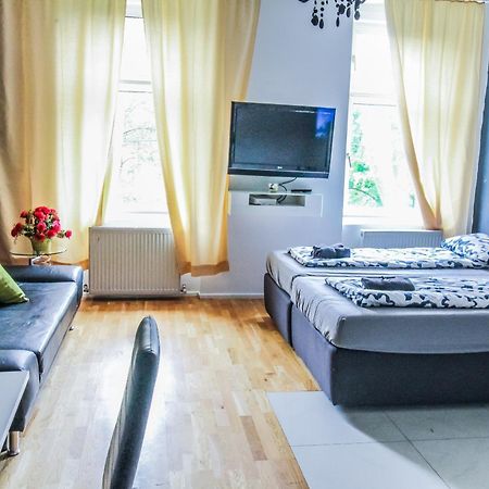 וינה Deluxe Apartment 5P Mm מראה חיצוני תמונה