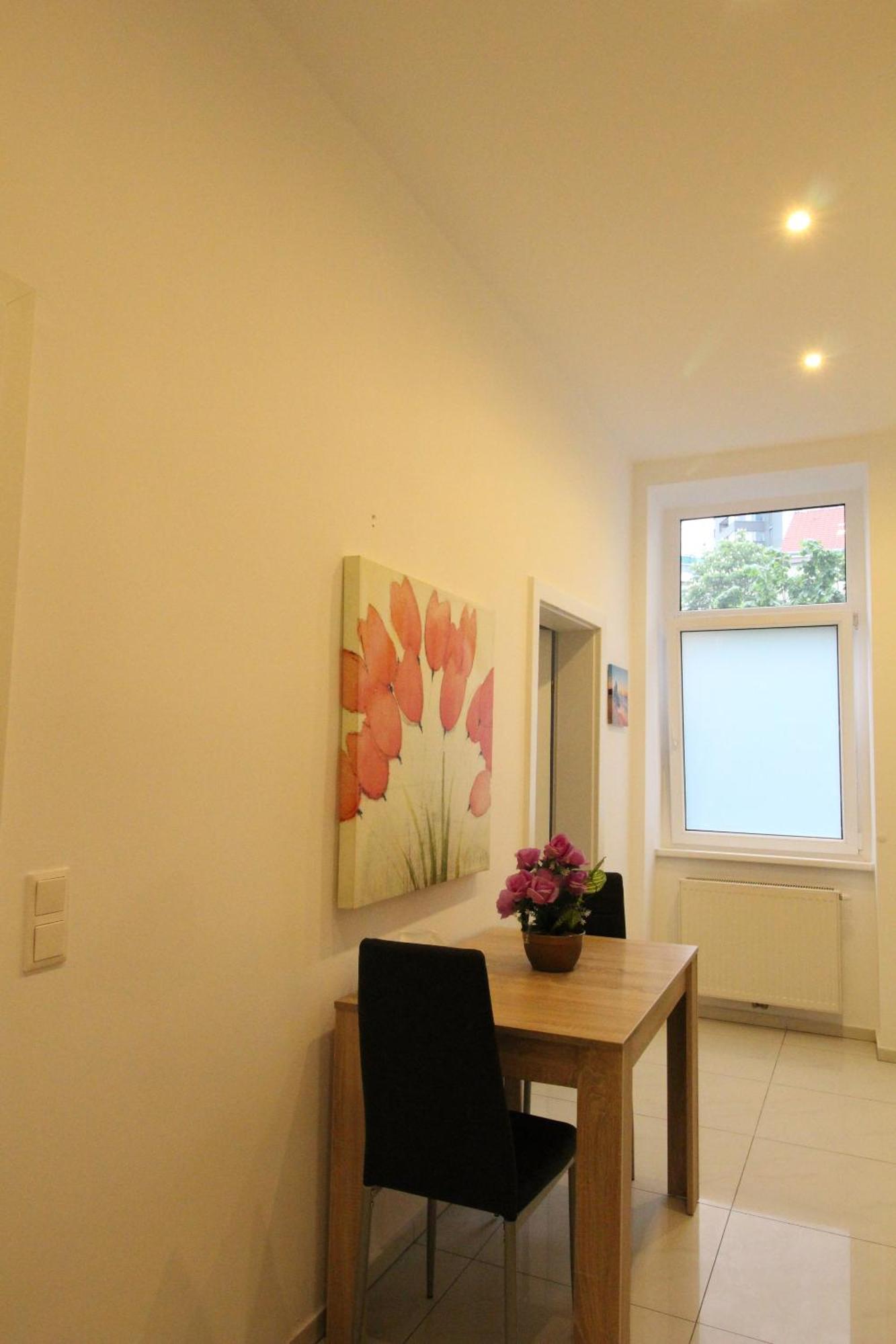 וינה Deluxe Apartment 5P Mm מראה חיצוני תמונה